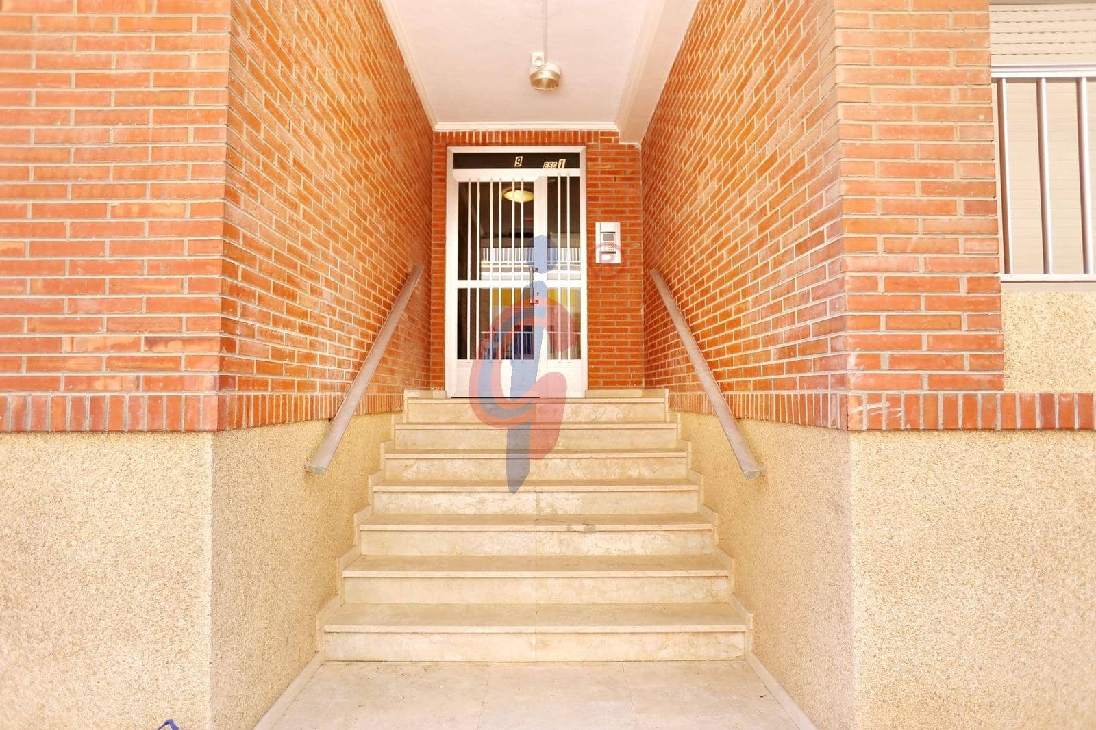 3 quarto Apartamento para venda em Guardamar del Segura - 189 750 € (Ref: 9003207)