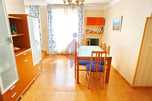 4 makuuhuone Kattohuoneisto myytävänä paikassa El Edén, Guardamar del Segura mukana uima-altaan 
autotalli - 209 750 € (Ref: 9023591)