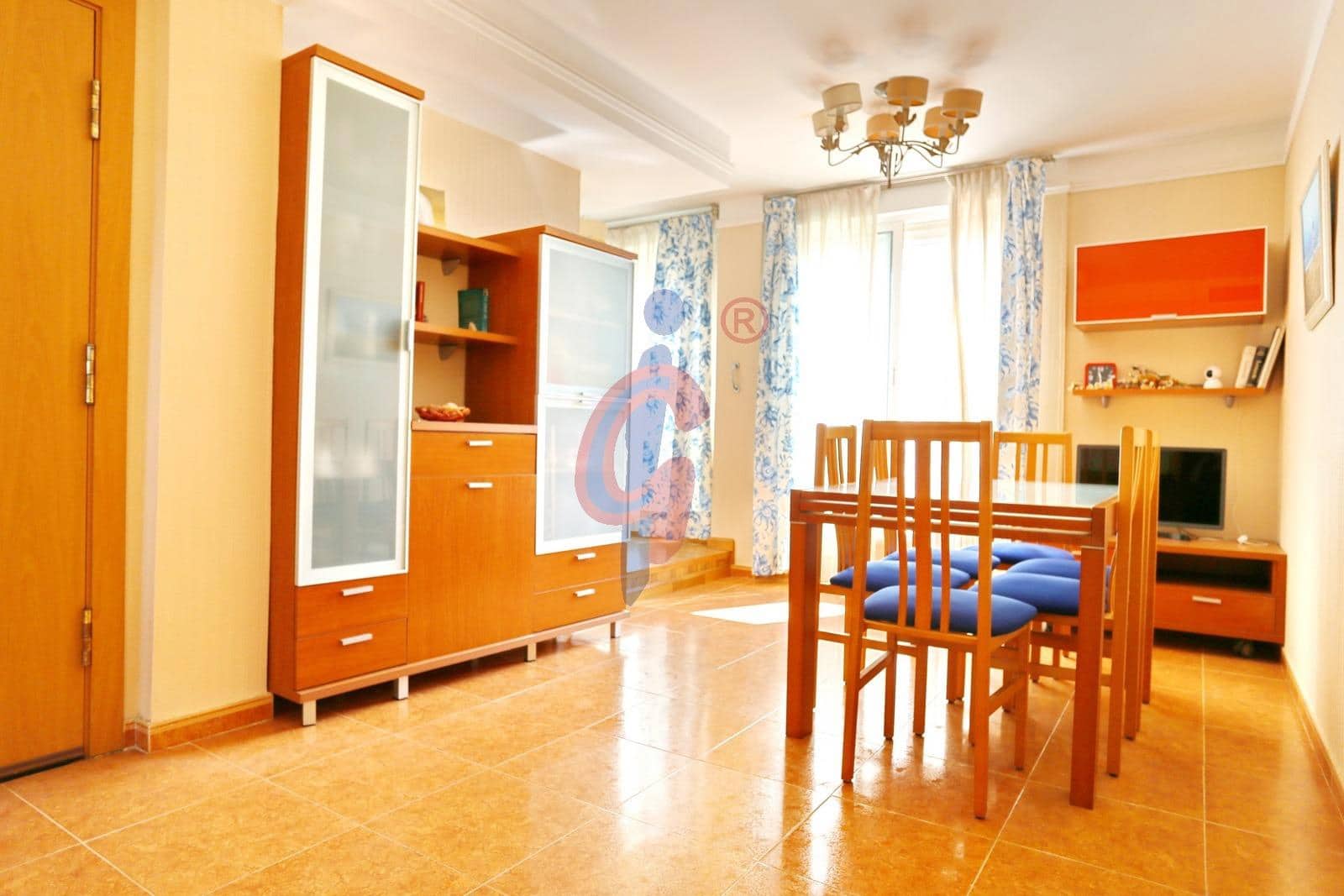 4 makuuhuone Kattohuoneisto myytävänä paikassa Guardamar del Segura mukana uima-altaan 
autotalli - 209 750 € (Ref: 9023591)