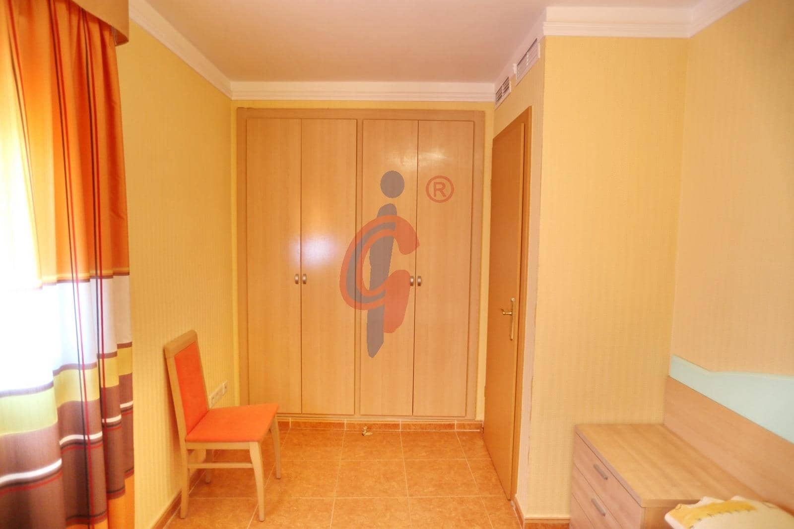 4 makuuhuone Kattohuoneisto myytävänä paikassa Guardamar del Segura mukana uima-altaan 
autotalli - 209 750 € (Ref: 9023591)