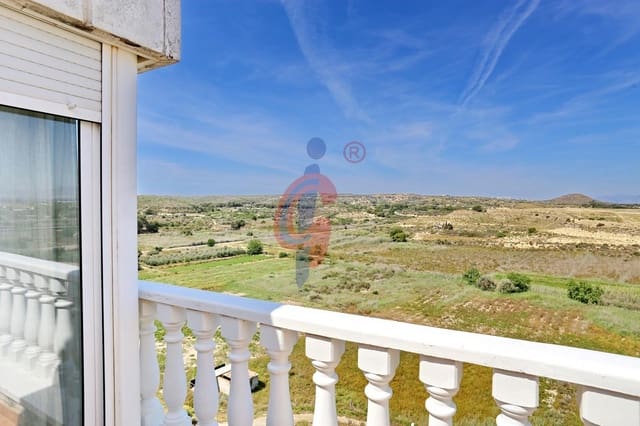 4 makuuhuone Kattohuoneisto myytävänä paikassa El Edén, Guardamar del Segura mukana uima-altaan 
autotalli - 209 750 € (Ref: 9023591)