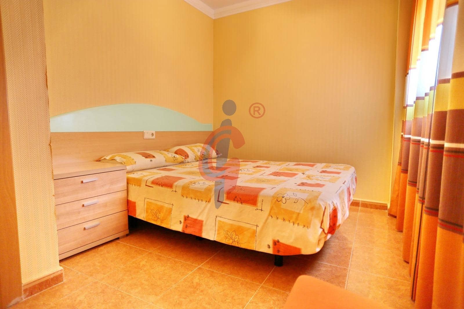 4 makuuhuone Kattohuoneisto myytävänä paikassa Guardamar del Segura mukana uima-altaan 
autotalli - 209 750 € (Ref: 9023591)