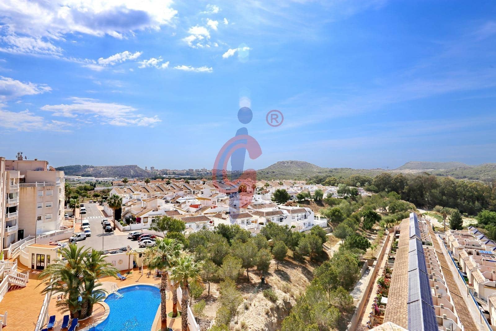 4 makuuhuone Kattohuoneisto myytävänä paikassa Guardamar del Segura mukana uima-altaan 
autotalli - 209 750 € (Ref: 9023591)