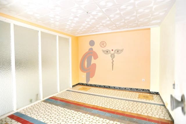 Erhverv til leje i Zona Pueblo, Guardamar del Segura - € 750 (Ref: 9034632)