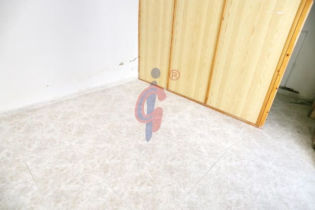 Erhverv til leje i Zona Pueblo, Guardamar del Segura - € 750 (Ref: 9034632)