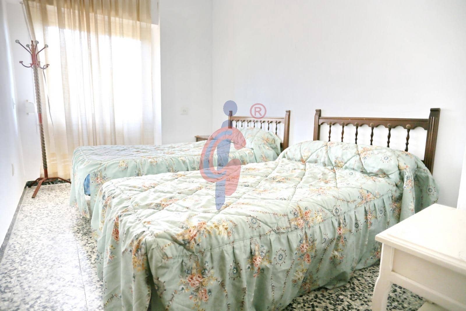 3 makuuhuone Huoneisto myytävänä paikassa Guardamar del Segura mukana 
autotalli - 145 000 € (Ref: 9059479)