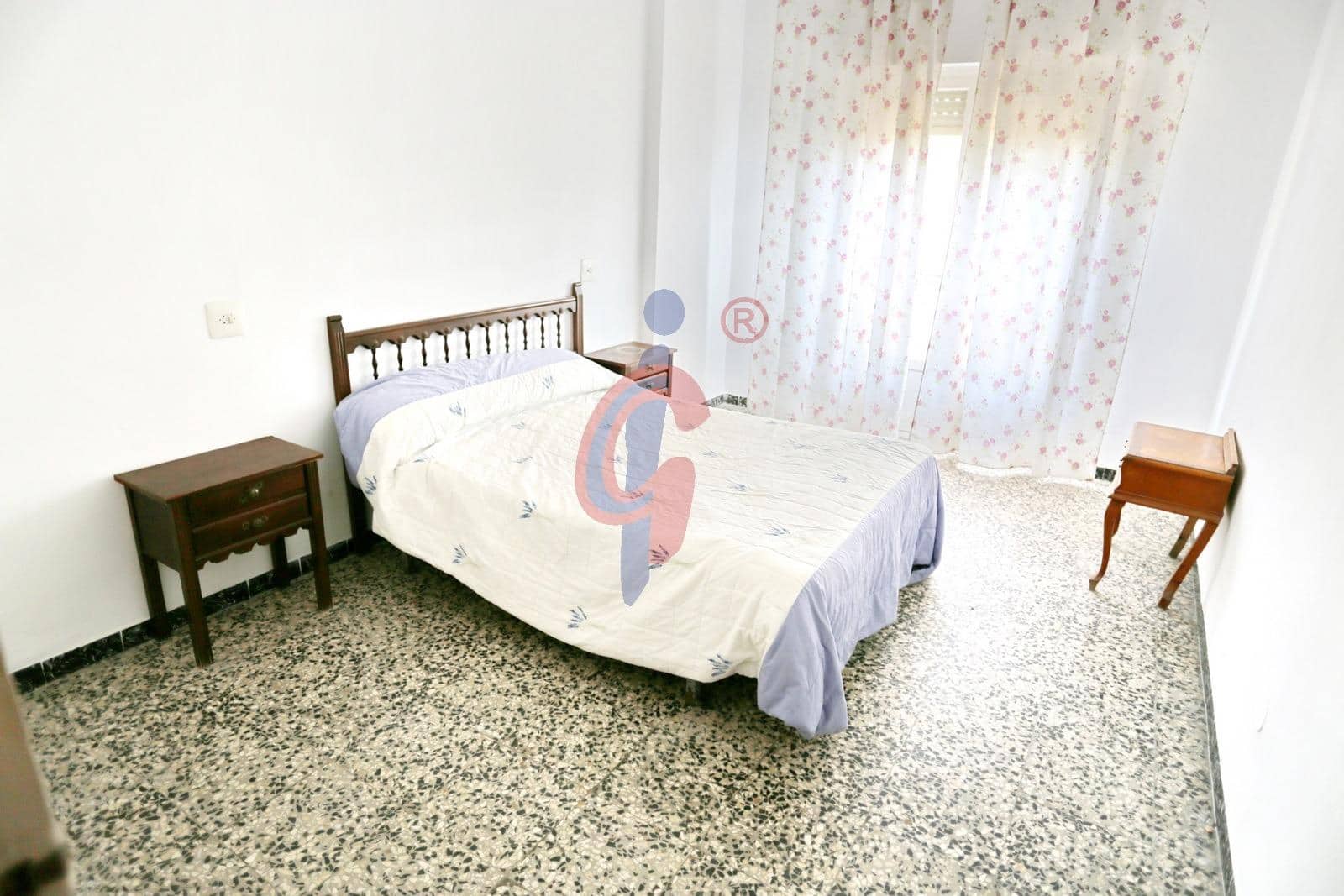 3 makuuhuone Huoneisto myytävänä paikassa Guardamar del Segura mukana 
autotalli - 145 000 € (Ref: 9059479)