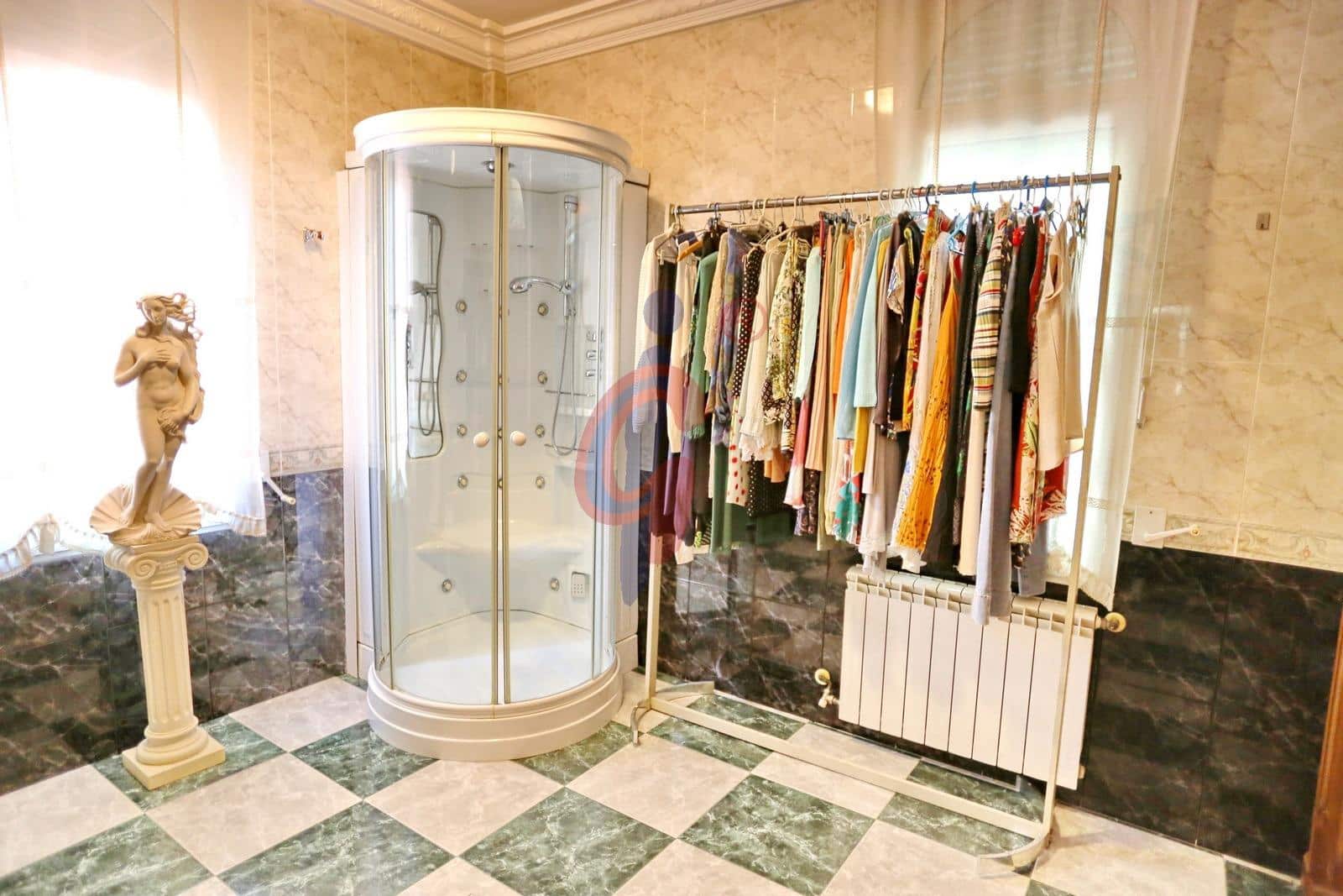 5 soveværelse Villa til salg i Albatera med swimmingpool garage - € 1.480.000 (Ref: 9062497)