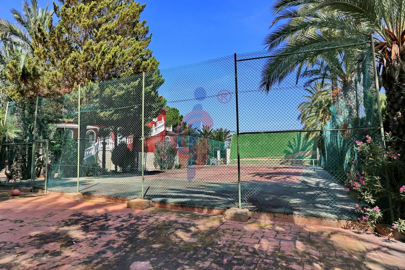 5 soveværelse Villa til salg i Albatera med swimmingpool garage - € 1.480.000 (Ref: 9062497)