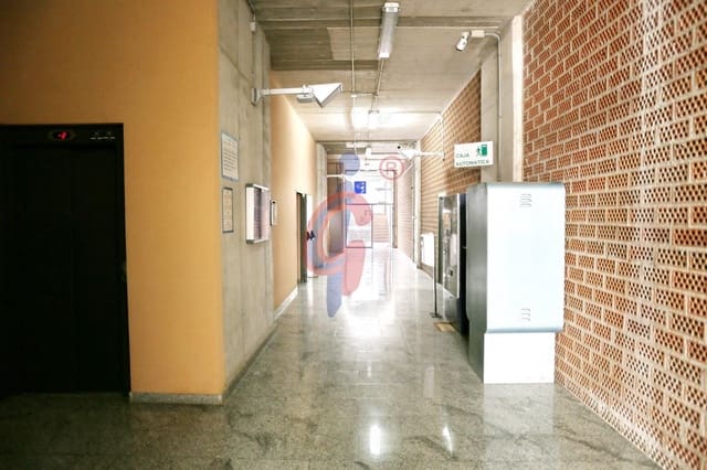 Garage for sale in Zona Pueblo, Guardamar del Segura - € 6,500 (Ref: 9075212)