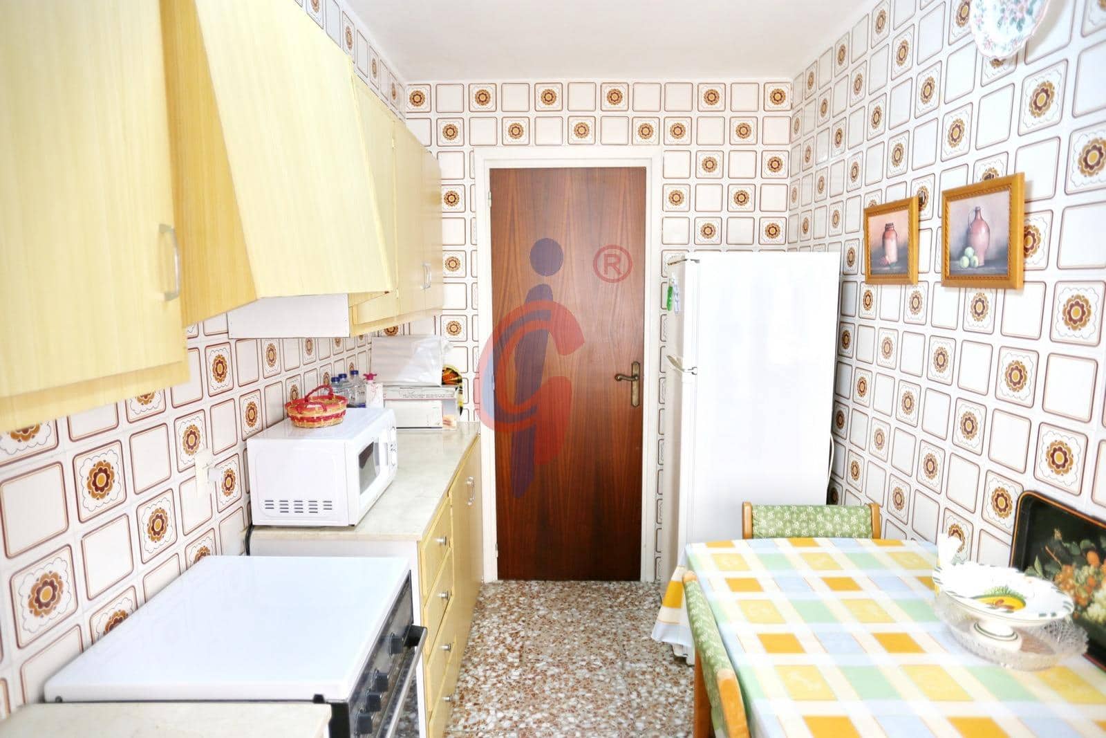 3 soveværelse Lejlighed til salg i Guardamar del Segura - € 105.000 (Ref: 9075213)