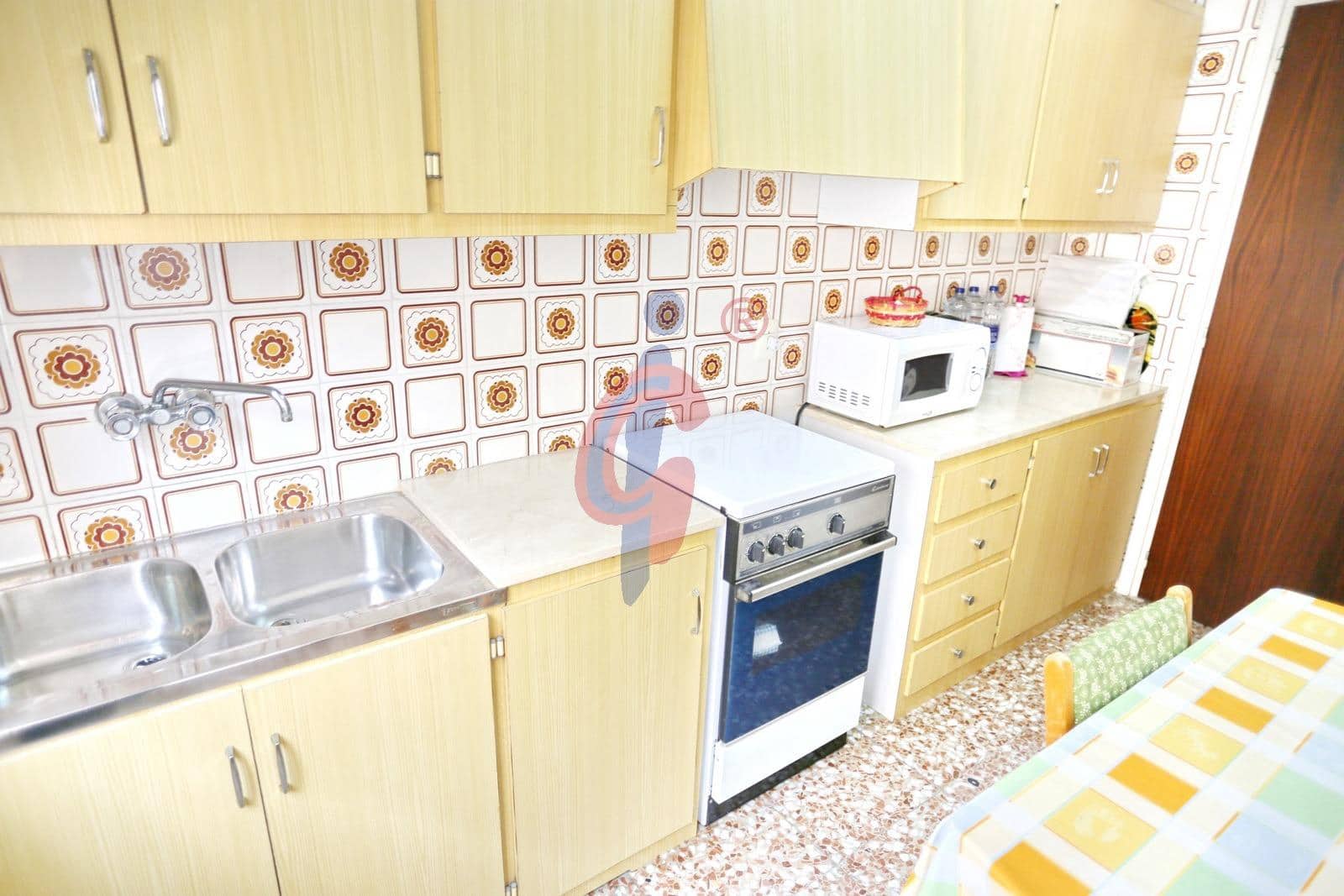 3 soveværelse Lejlighed til salg i Guardamar del Segura - € 105.000 (Ref: 9075213)