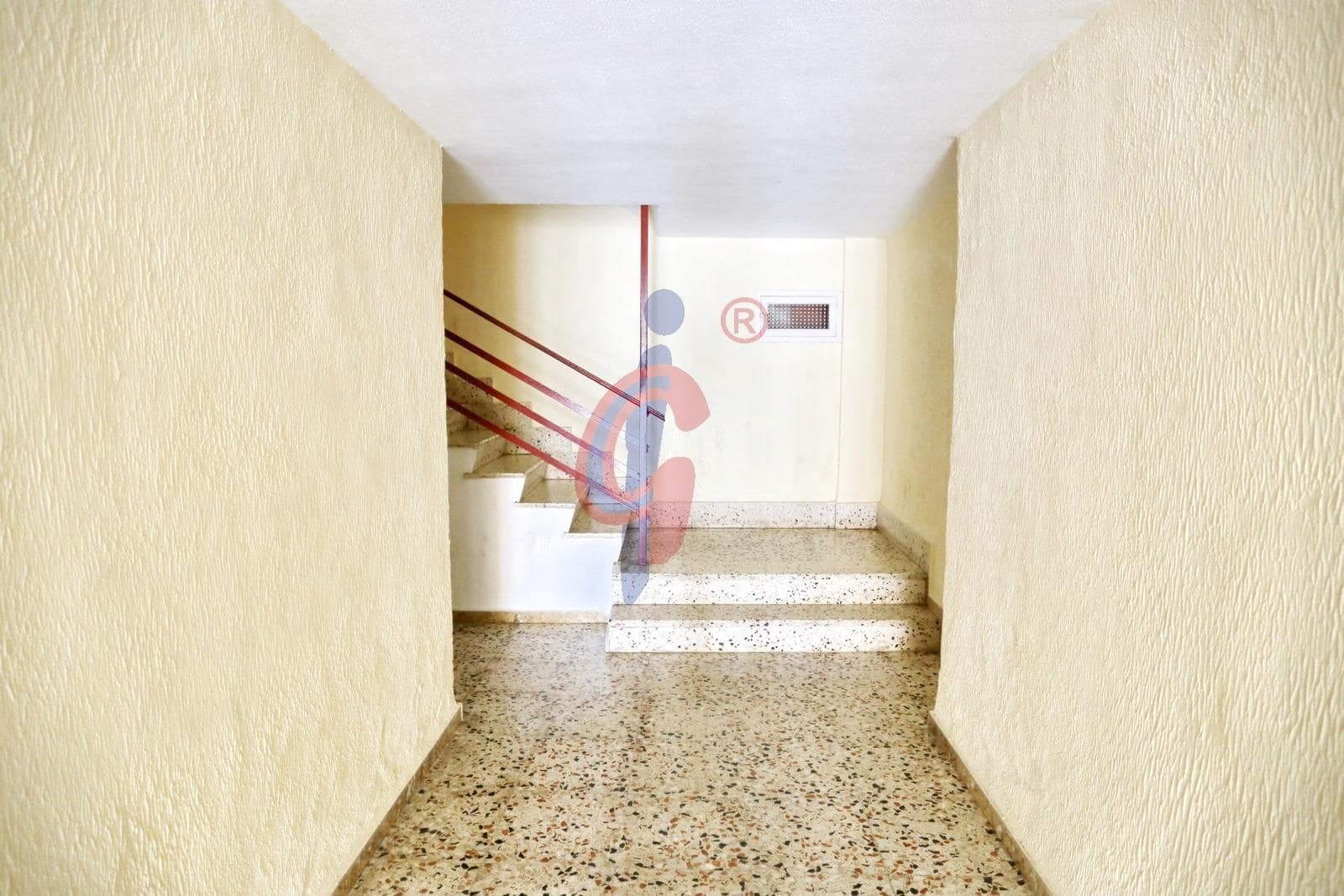 3 soveværelse Lejlighed til salg i Guardamar del Segura - € 105.000 (Ref: 9075213)