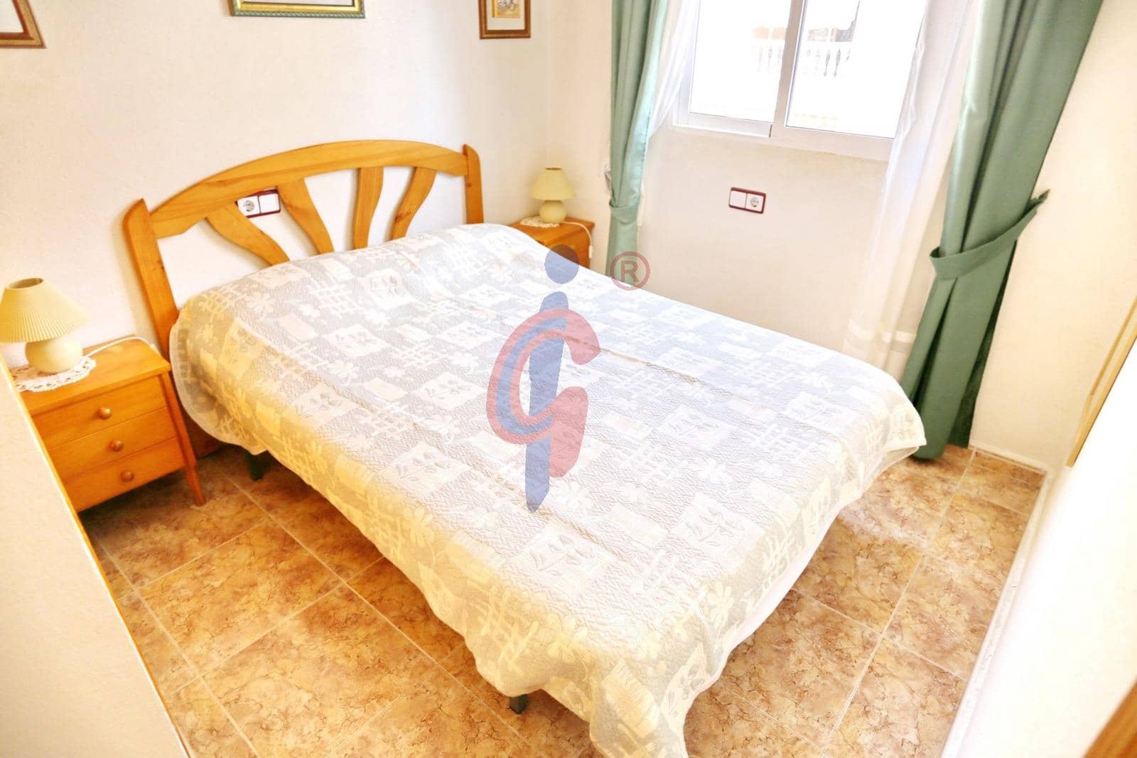 2 sovrum Lägenhet till salu i Guardamar del Segura med garage - 142 000 € (Ref: 9089896)