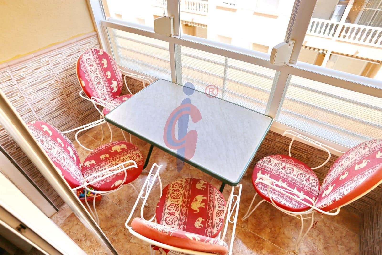 2 sovrum Lägenhet till salu i Guardamar del Segura med garage - 142 000 € (Ref: 9089896)