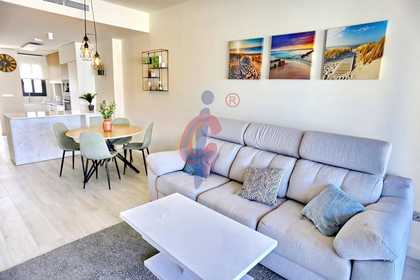 2 makuuhuone Huoneisto myytävänä paikassa Guardamar del Segura mukana uima-altaan 
autotalli - 270 000 € (Ref: 9099222)