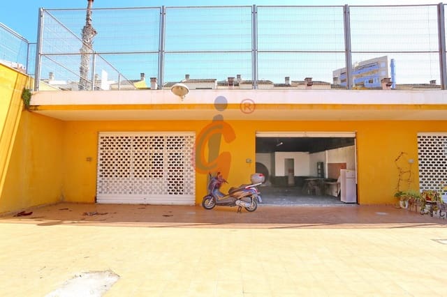 Comercial para venda em Puerto Deportivo, Guardamar del Segura - 209 000 € (Ref: 9110440)