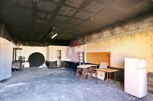 Comercial para venda em Puerto Deportivo, Guardamar del Segura - 209 000 € (Ref: 9110440)