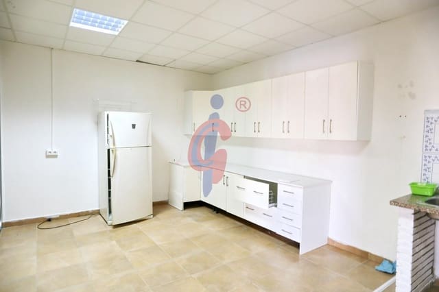 Commerciale in vendita in Puerto Deportivo, Guardamar del Segura - 99.900 € (Rif: 9110440)