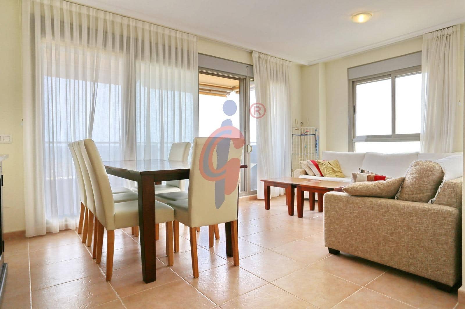 Apartamento de 3 habitaciones en Guardamar del Segura en venta con piscina garaje - 299.990 € (Ref: 9114248)