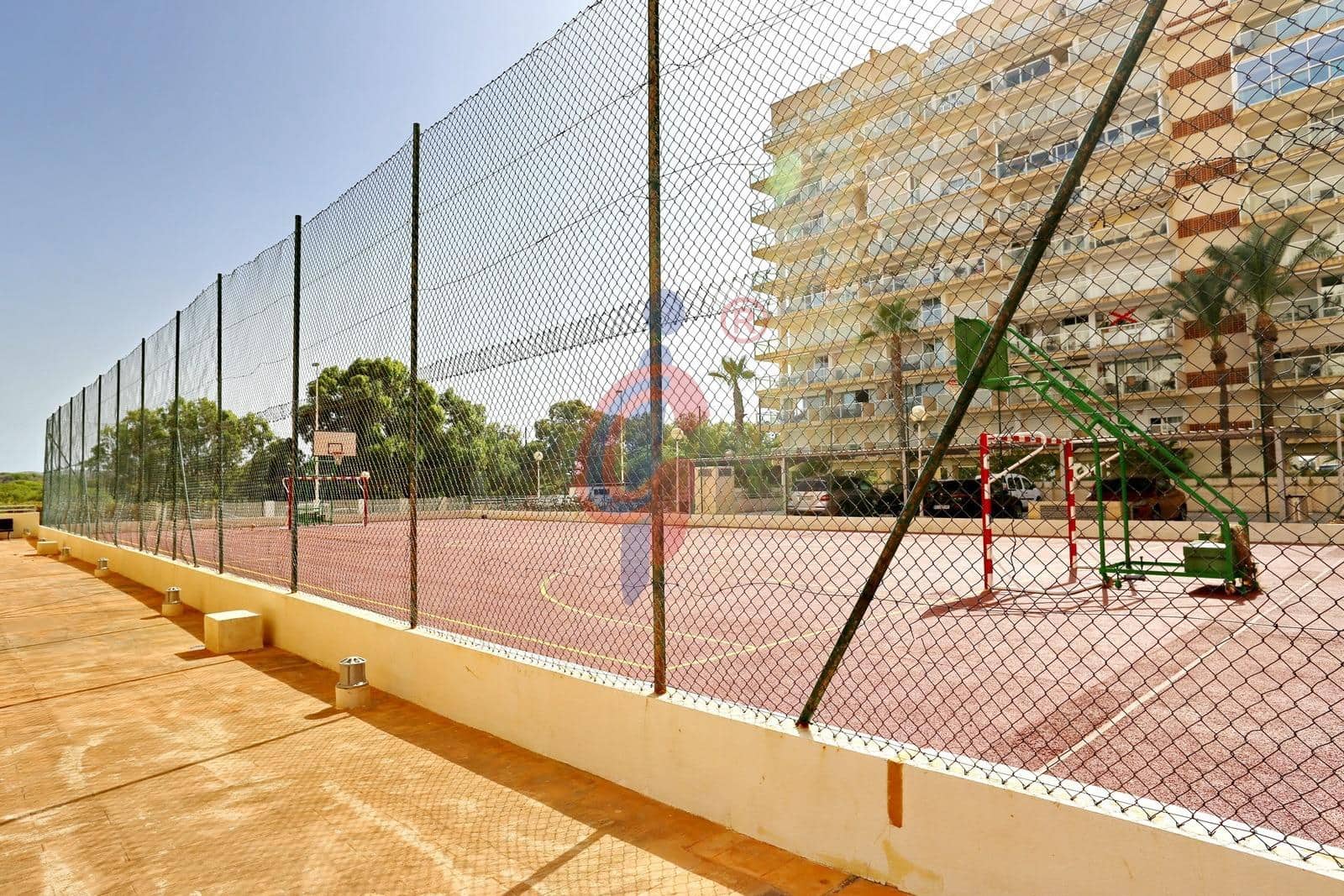 Apartamento de 3 habitaciones en Guardamar del Segura en venta con piscina garaje - 299.990 € (Ref: 9114248)