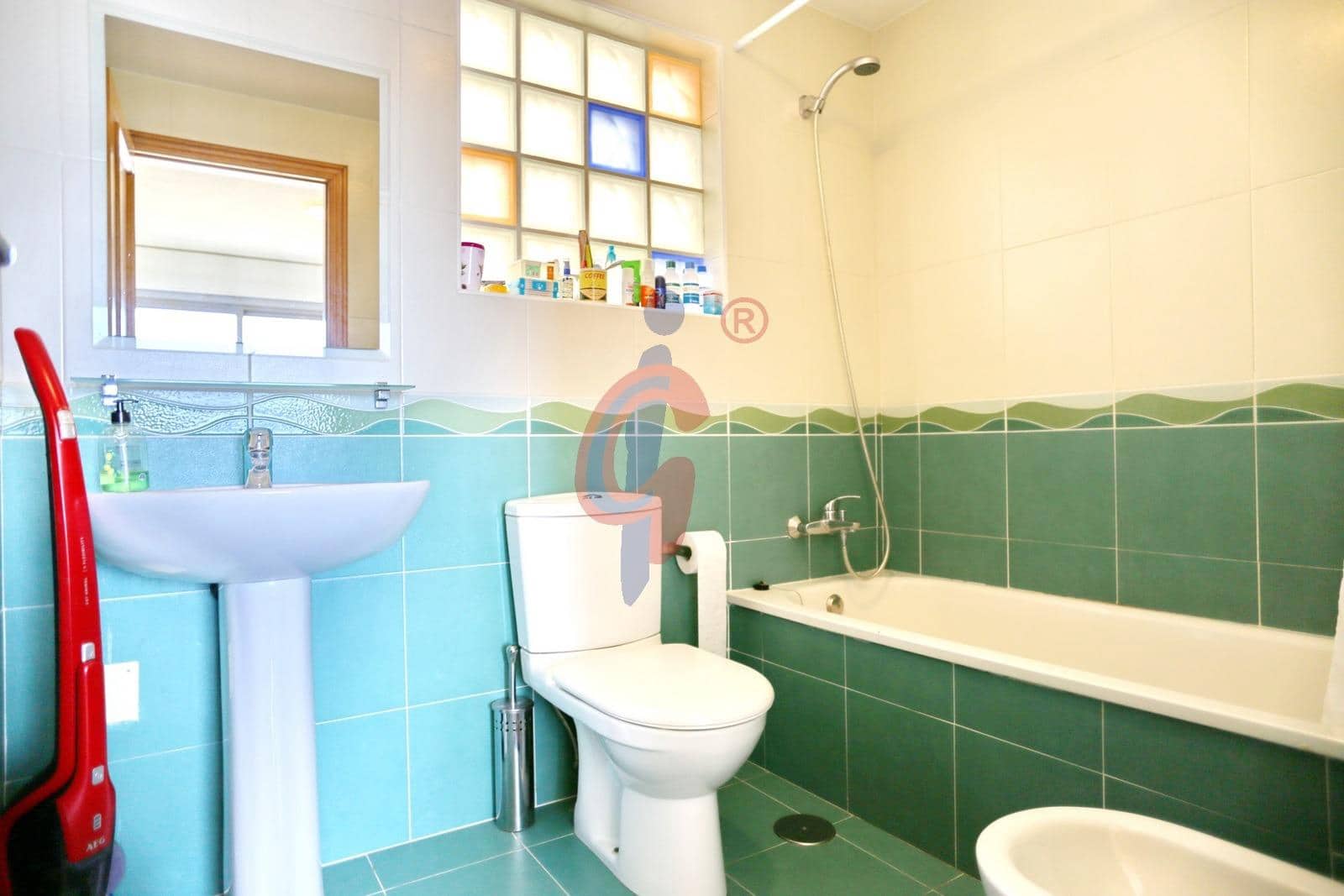 3 quarto Apartamento para venda em Guardamar del Segura com piscina garagem - 299 990 € (Ref: 9114248)