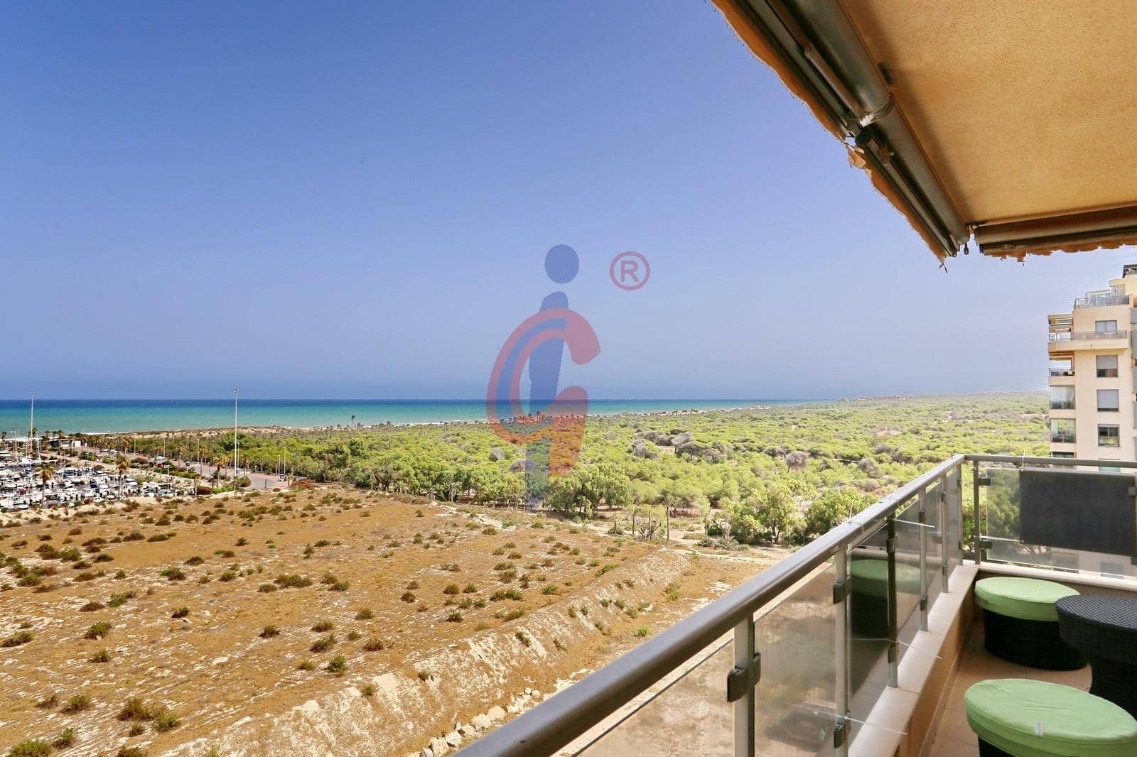 3 quarto Apartamento para venda em Guardamar del Segura com piscina garagem - 299 990 € (Ref: 9114248)