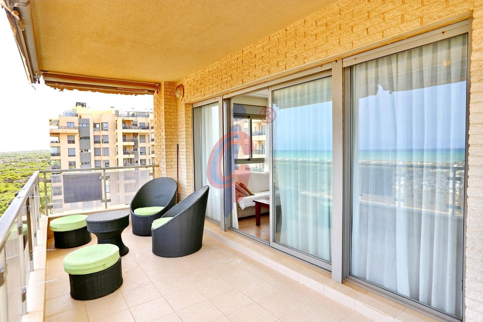 3 quarto Apartamento para venda em Guardamar del Segura com piscina garagem - 299 990 € (Ref: 9114248)