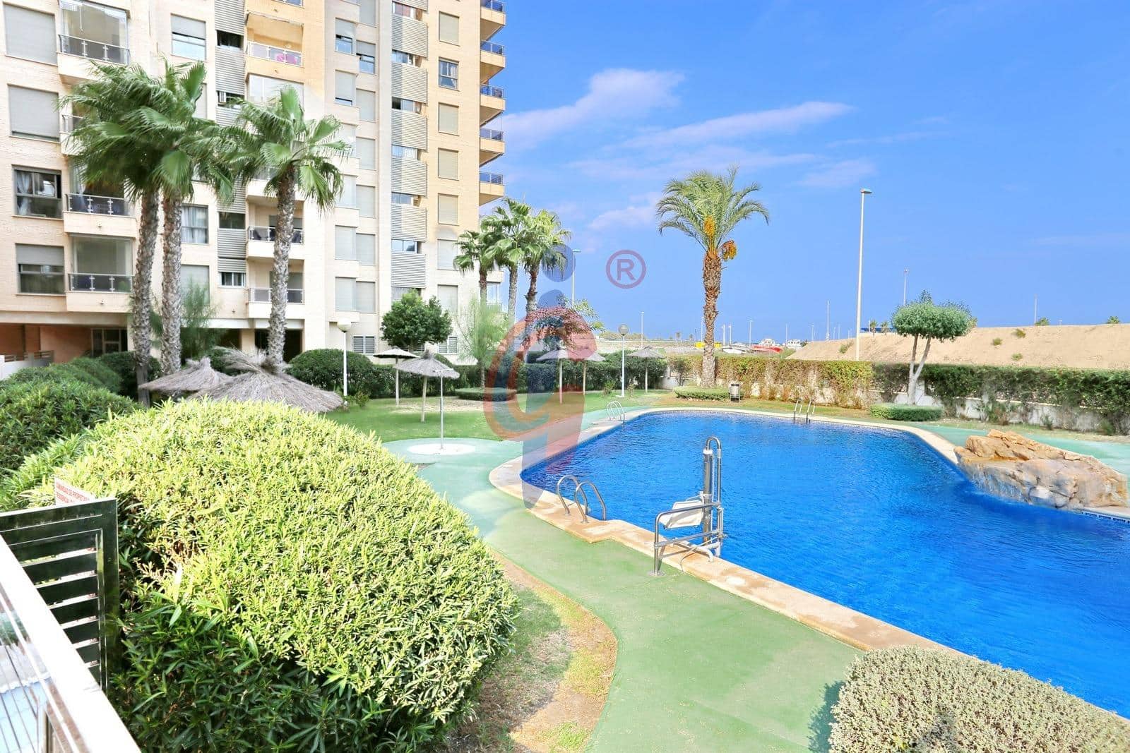 3 quarto Apartamento para venda em Guardamar del Segura com piscina garagem - 299 990 € (Ref: 9114248)