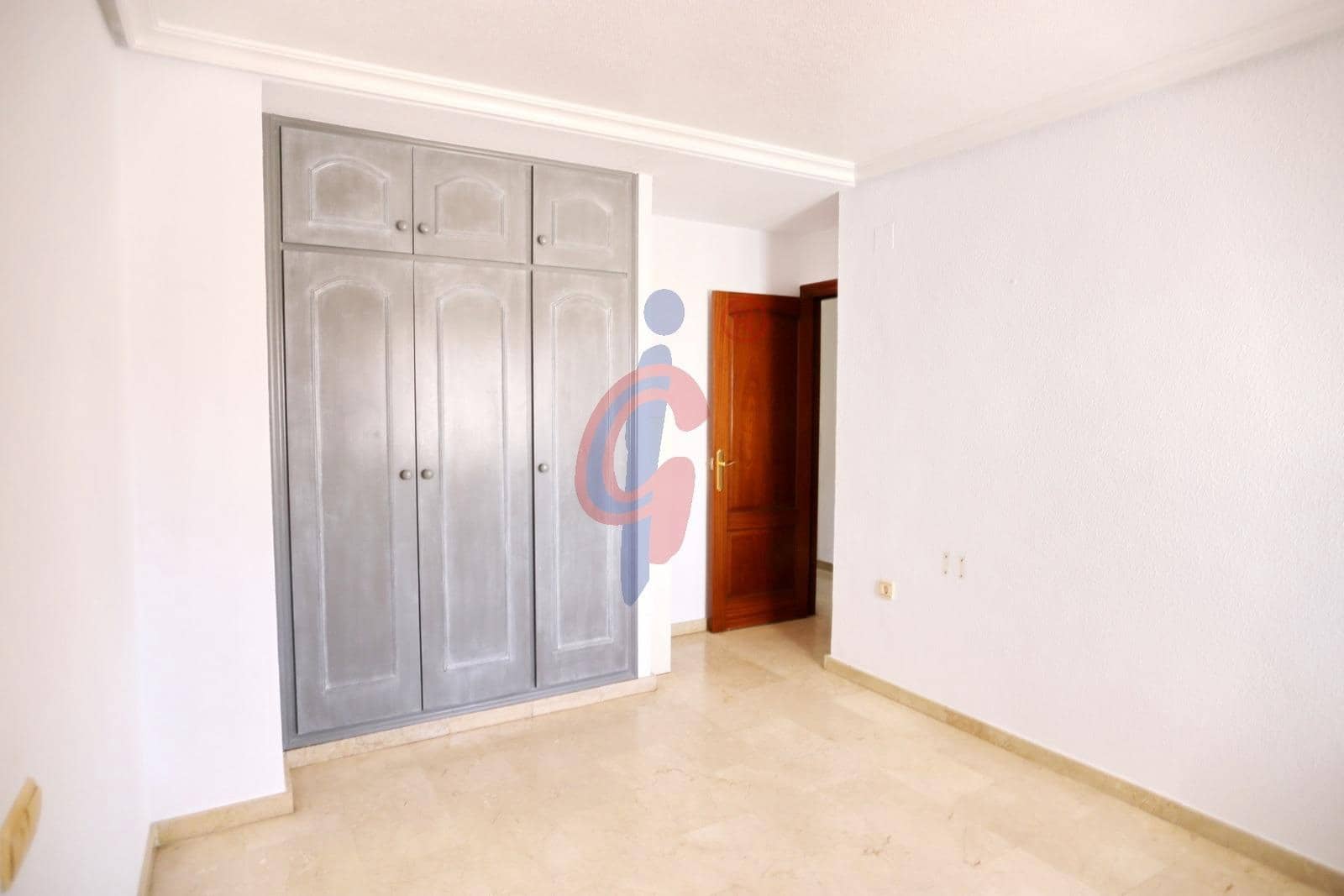 Apartamento de 3 habitaciones en Guardamar del Segura en venta con garaje - 279.900 € (Ref: 9125191)