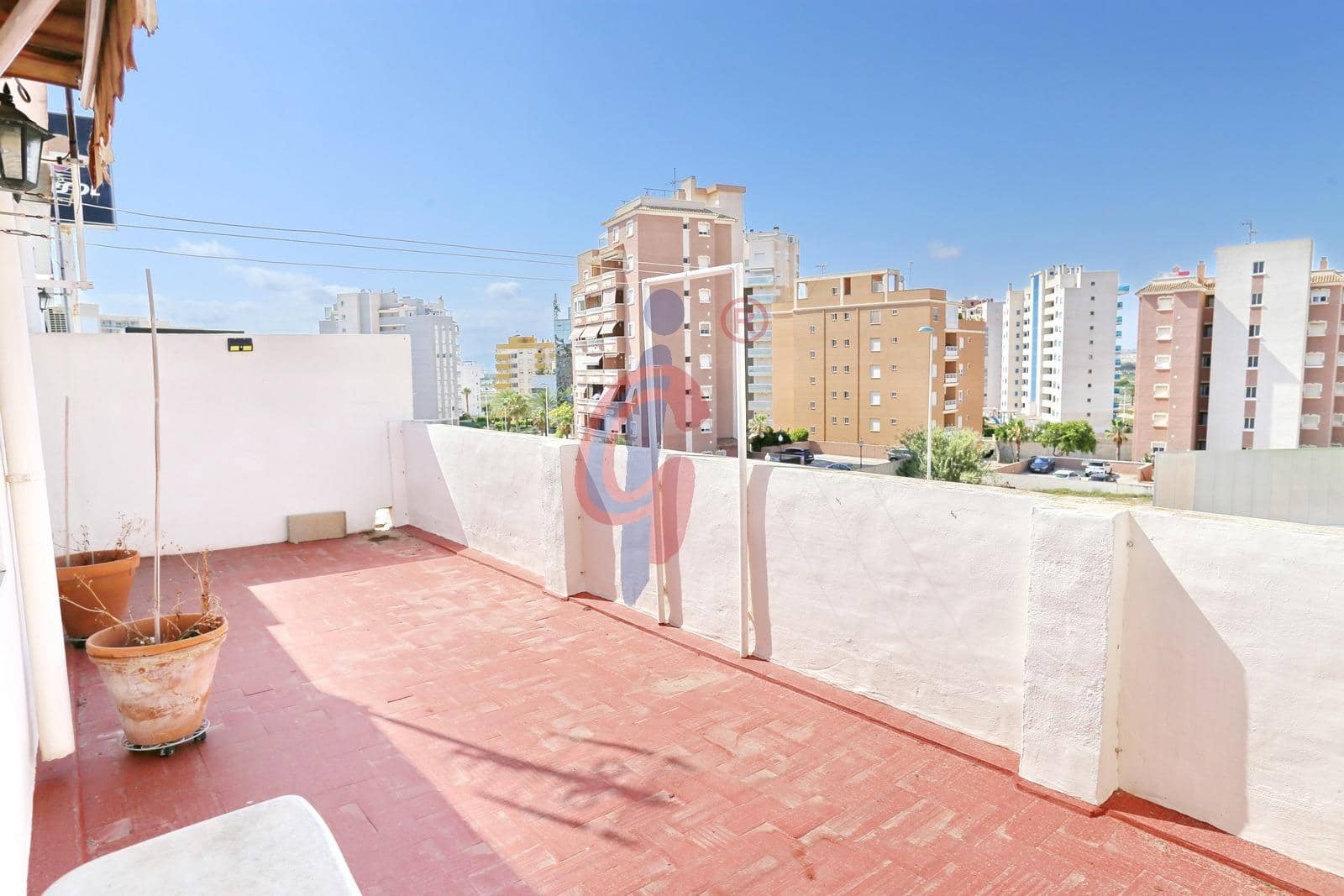 Apartamento de 3 habitaciones en Guardamar del Segura en venta con garaje - 279.900 € (Ref: 9125191)