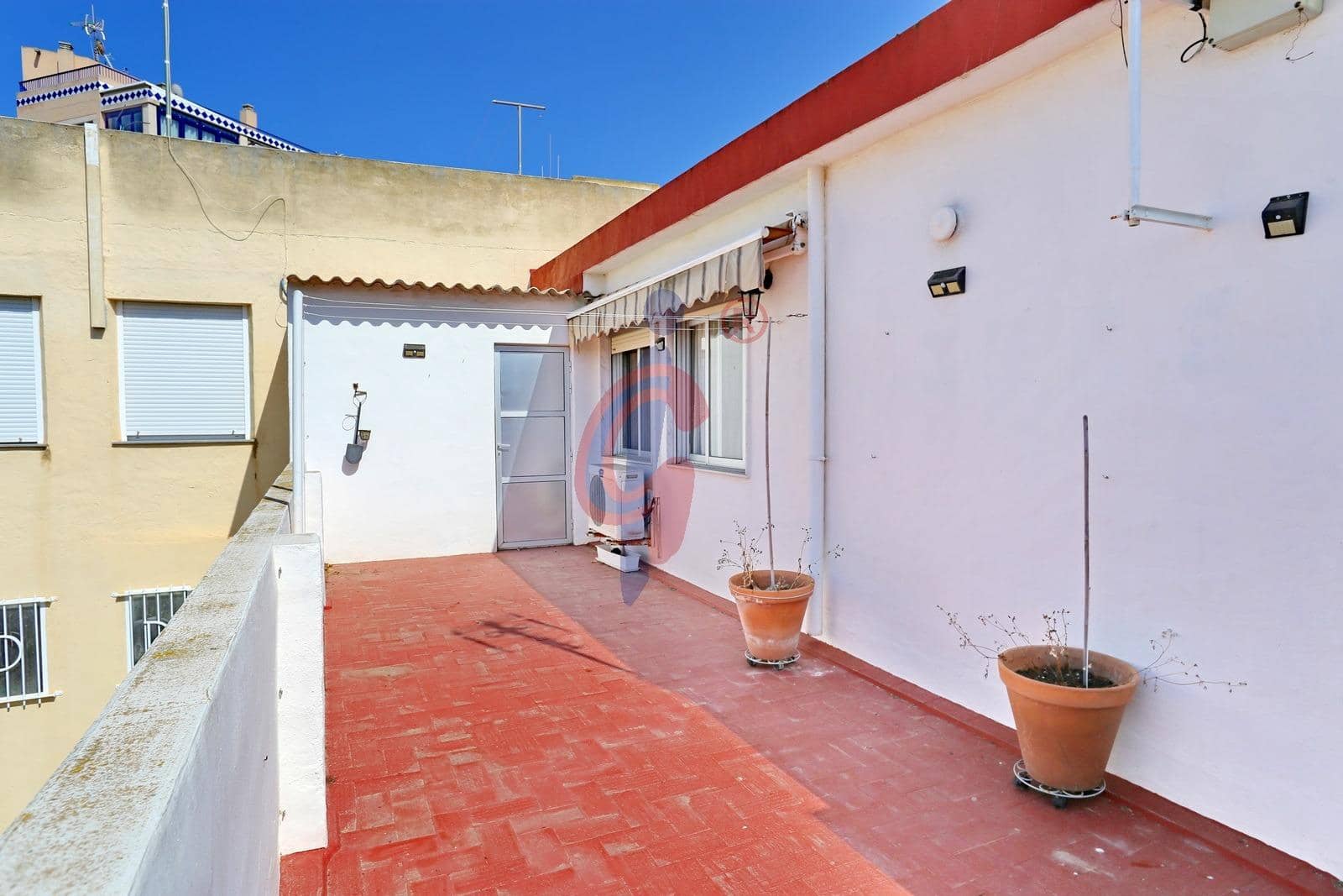 Apartamento de 3 habitaciones en Guardamar del Segura en venta con garaje - 279.900 € (Ref: 9125191)