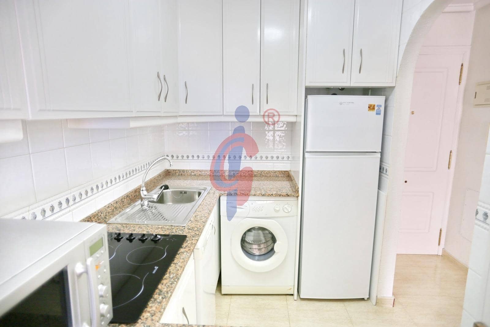3 soveværelse Penthouse til salg i Guardamar del Segura med garage - € 279.900 (Ref: 9128373)