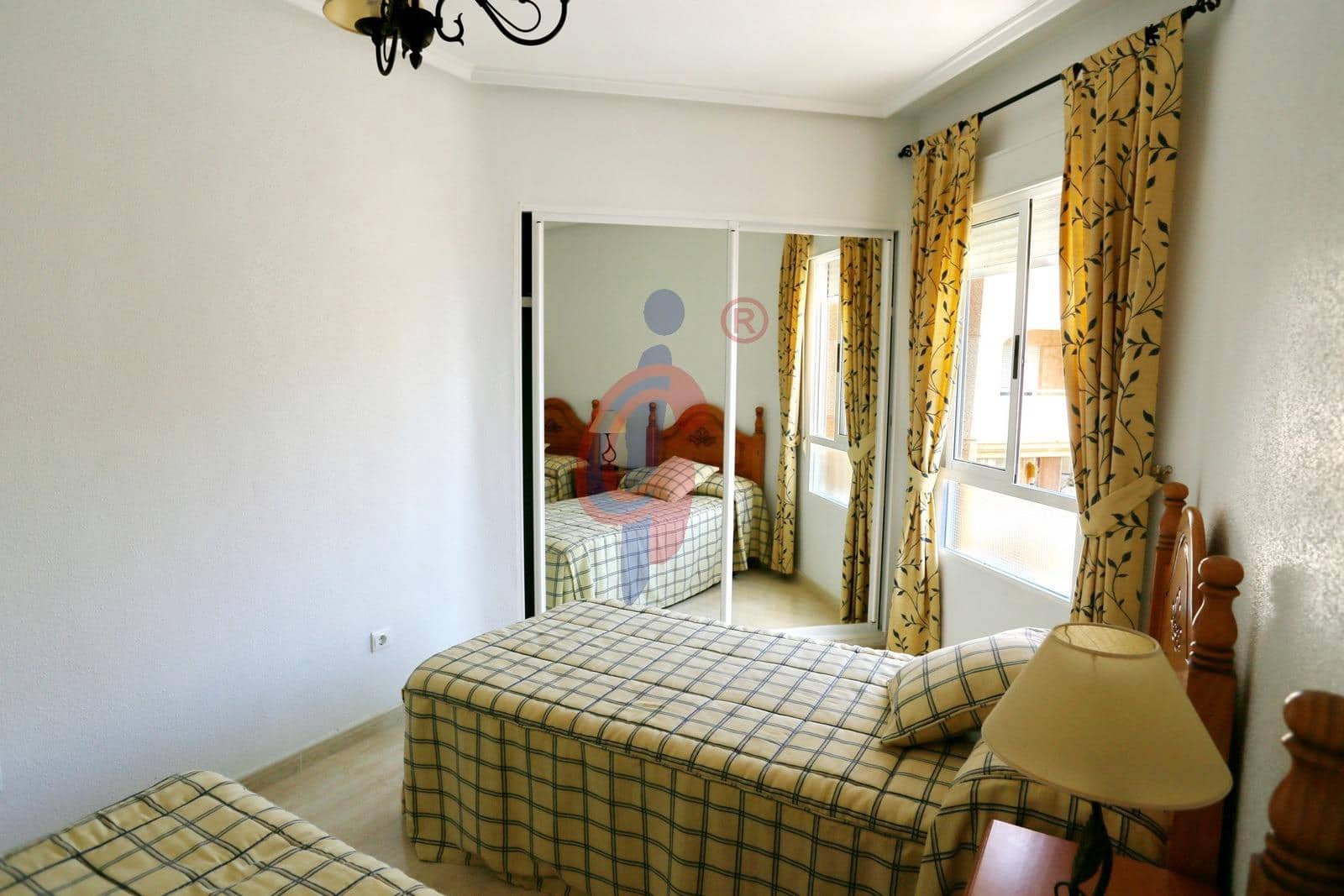 3 soveværelse Penthouse til salg i Guardamar del Segura med garage - € 279.900 (Ref: 9128373)