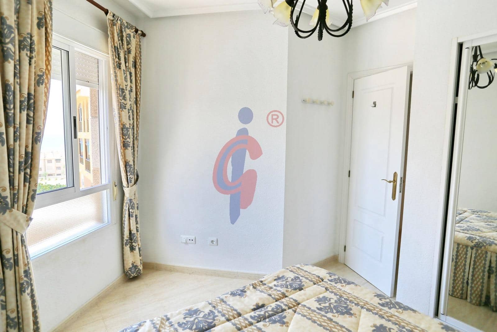 3 soveværelse Penthouse til salg i Guardamar del Segura med garage - € 279.900 (Ref: 9128373)