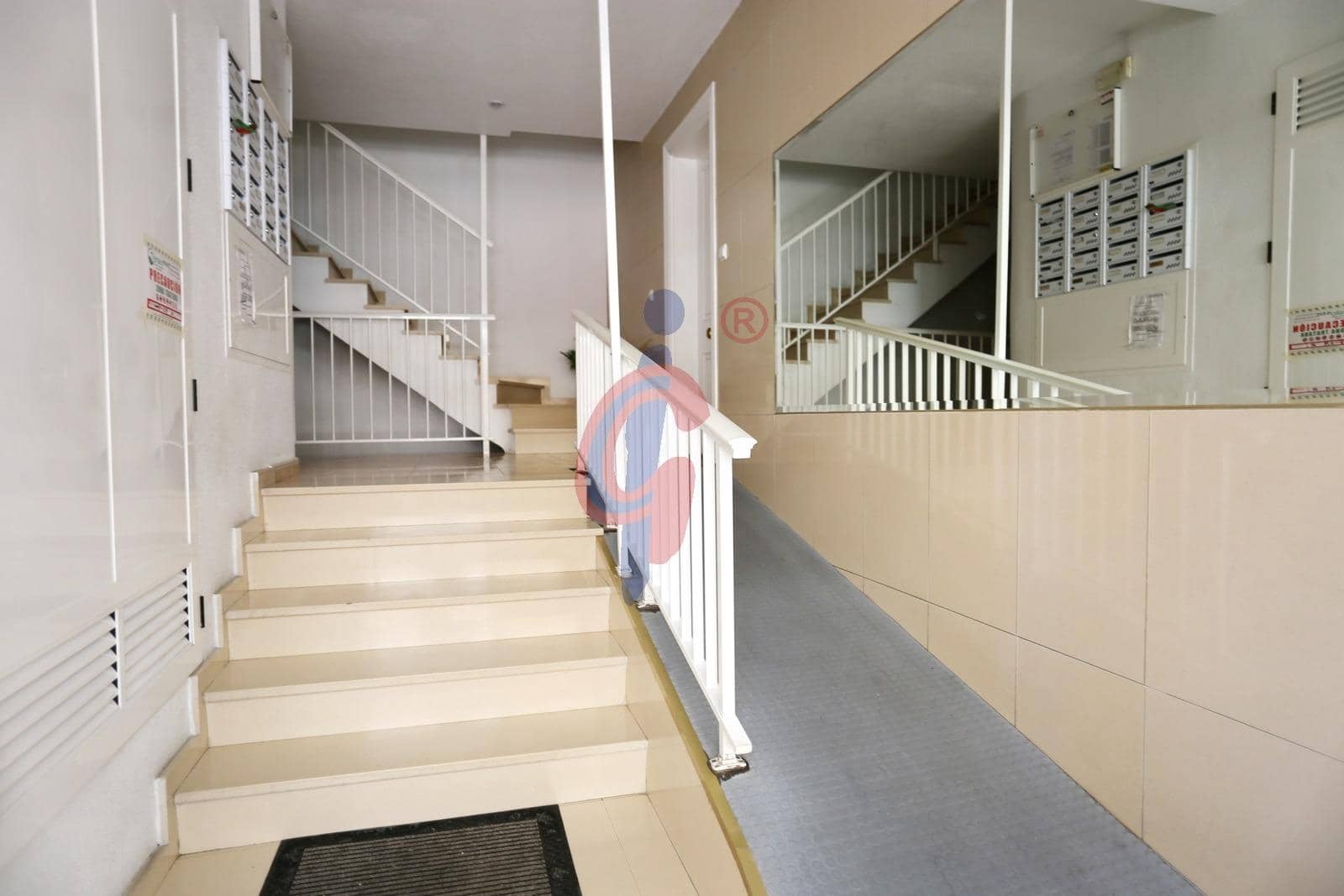 3 soveværelse Penthouse til salg i Guardamar del Segura med garage - € 279.900 (Ref: 9128373)