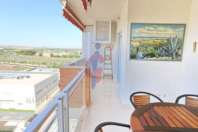 Apartamento de 2 habitaciones en Puerto Deportivo, Guardamar del Segura en venta con piscina garaje - 200.000 € (Ref: 9149399)
