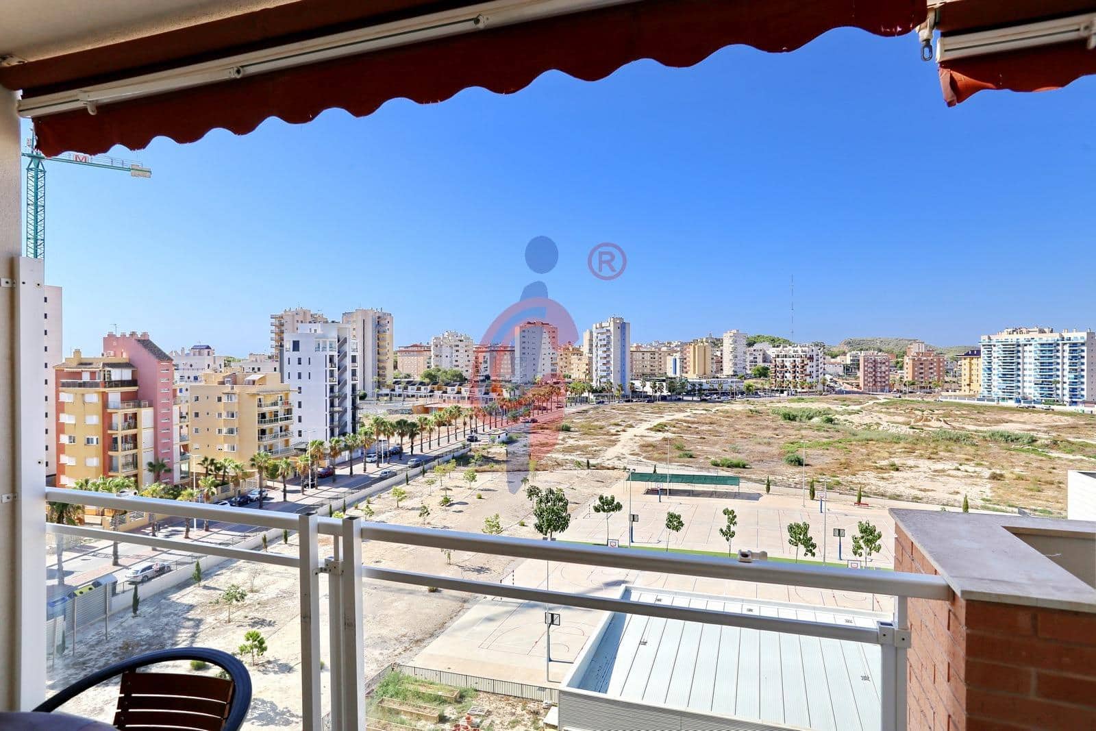 Apartamento de 2 habitaciones en Guardamar del Segura en venta con piscina garaje - 200.000 € (Ref: 9149399)