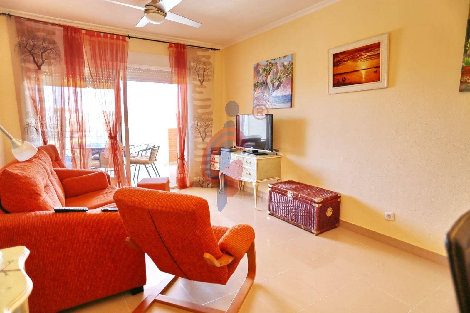 2 makuuhuone Huoneisto myytävänä paikassa Guardamar del Segura mukana uima-altaan 
autotalli - 194 900 € (Ref: 9149399)