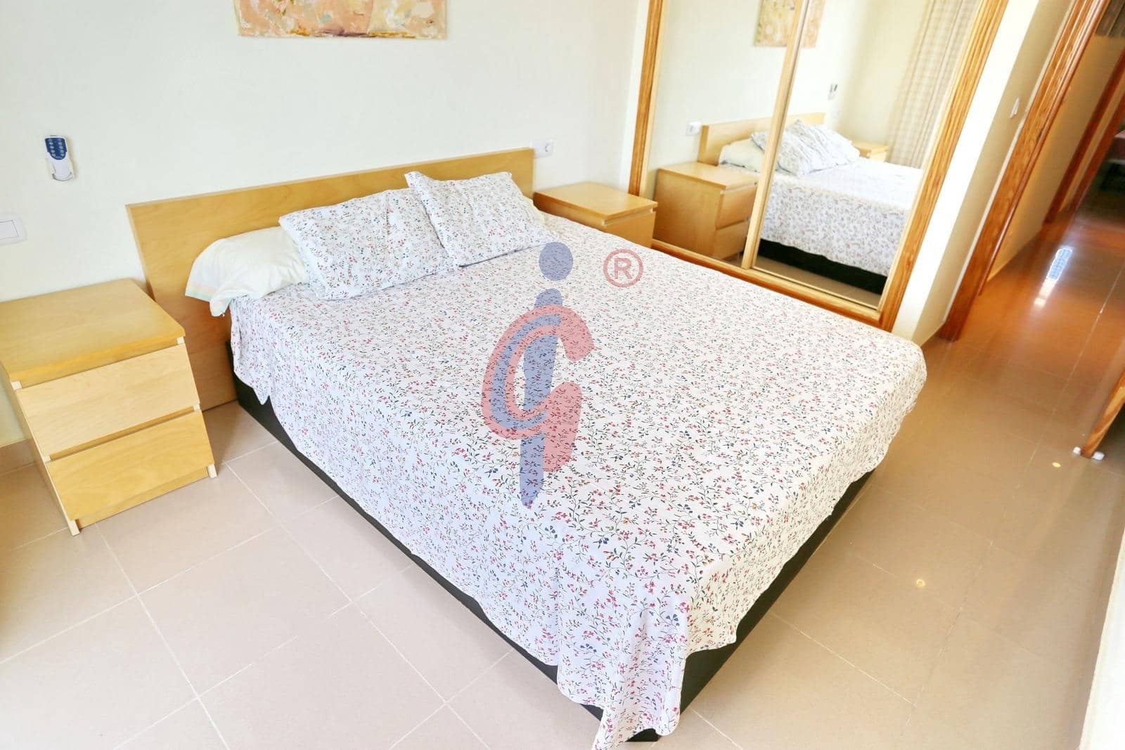 2 makuuhuone Huoneisto myytävänä paikassa Guardamar del Segura mukana uima-altaan 
autotalli - 194 900 € (Ref: 9149399)