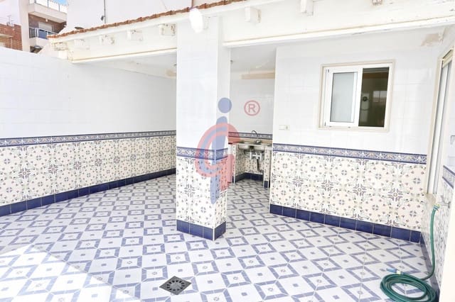 3 camera da letto Casa da affittare in Zona Pueblo, Guardamar del Segura - 1.000 € (Rif: 9149401)