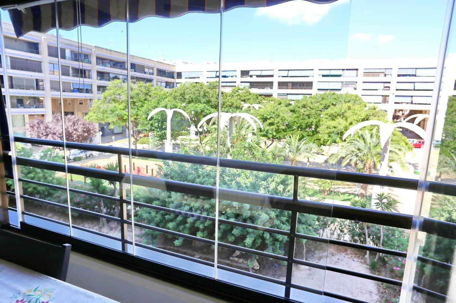 Apartamento de 2 habitaciones en Guardamar del Segura en venta con garaje - 215.000 € (Ref: 9161146)