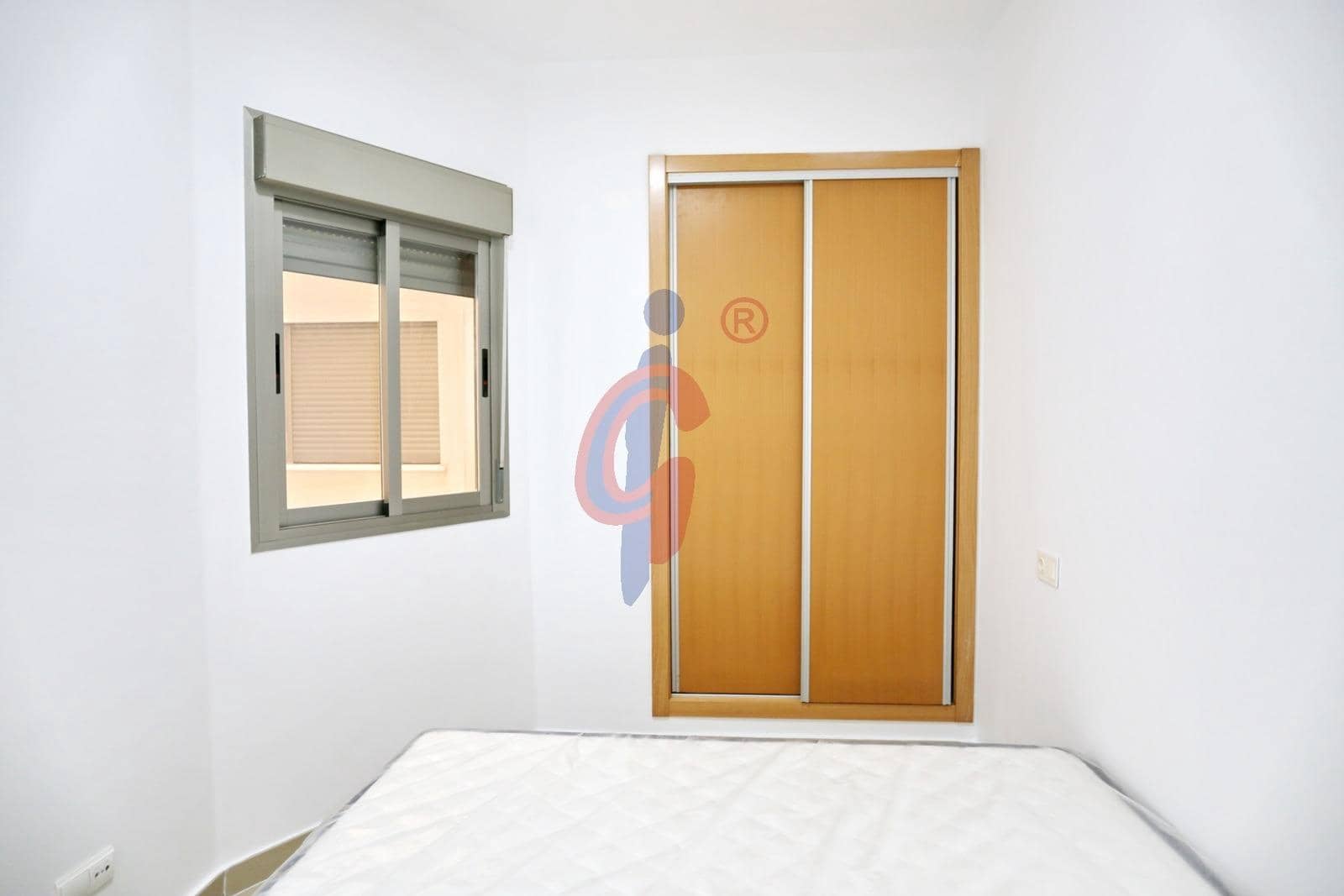 Piso de 2 habitaciones en Guardamar del Segura en venta con garaje - 190.000 € (Ref: 9165869)