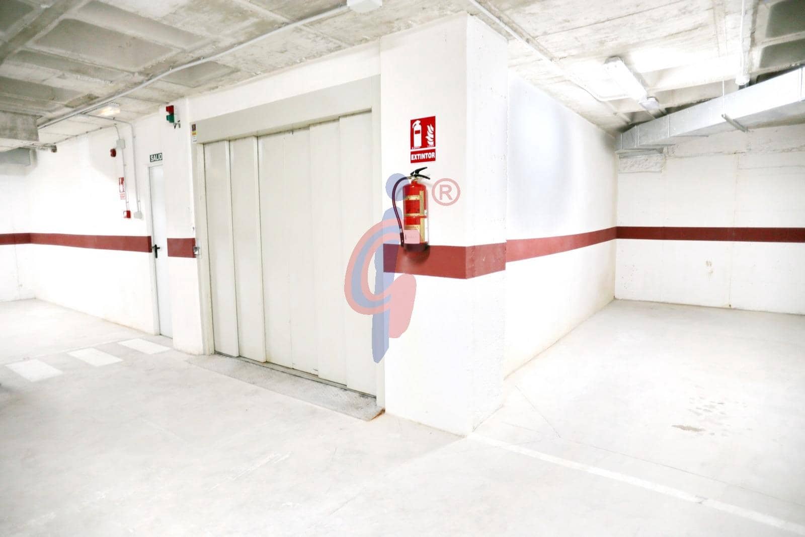 Piso de 2 habitaciones en Guardamar del Segura en venta con garaje - 190.000 € (Ref: 9165869)