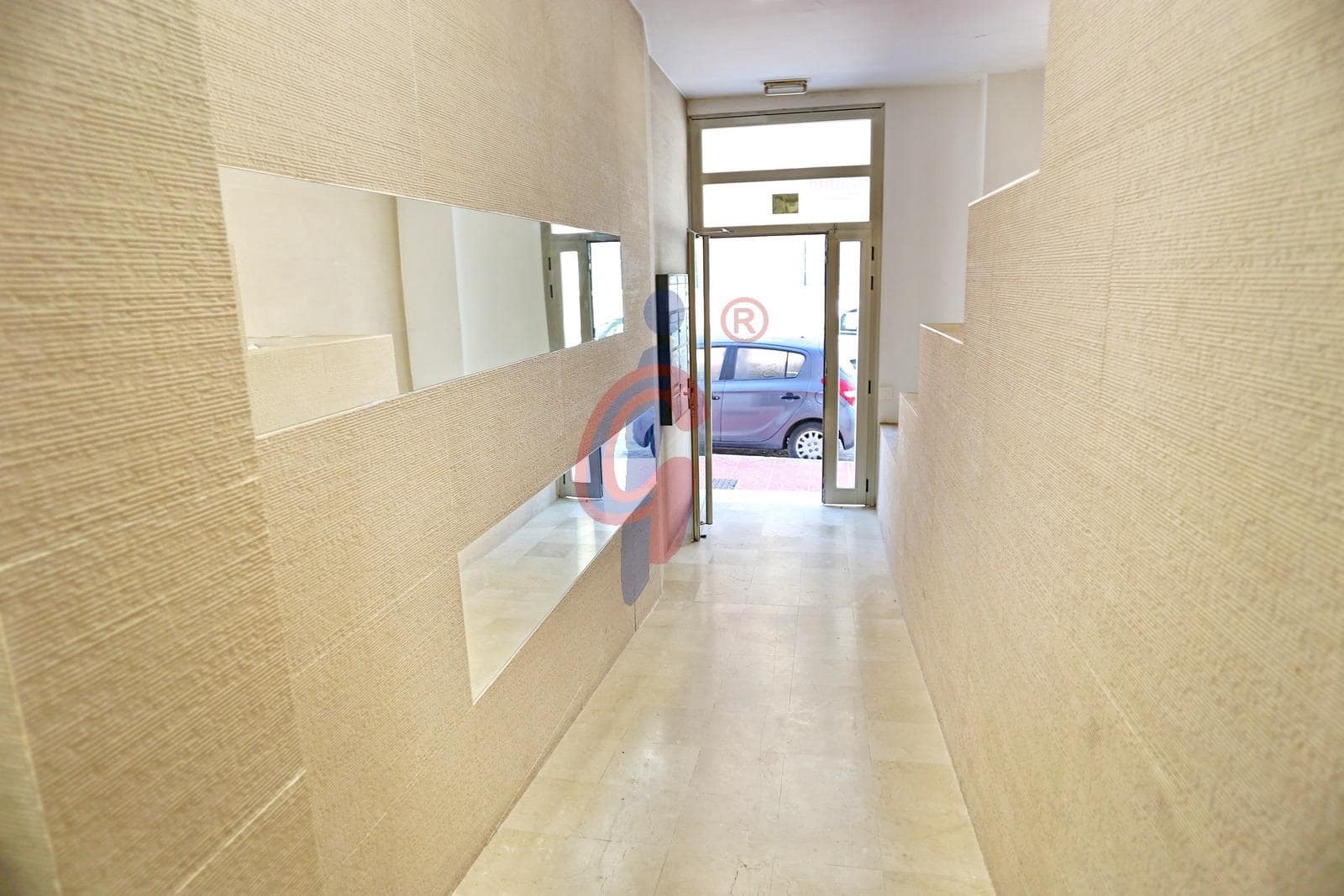 Piso de 2 habitaciones en Guardamar del Segura en venta con garaje - 190.000 € (Ref: 9165869)