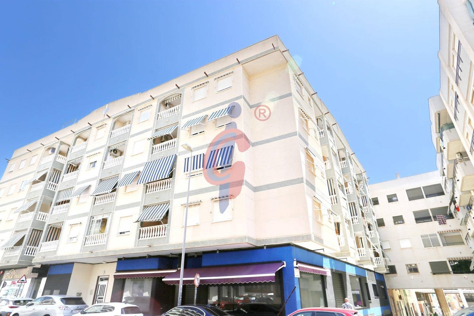 2 bedroom Flat for sale in Guardamar del Segura - € 154,000 (Ref: 9165870)