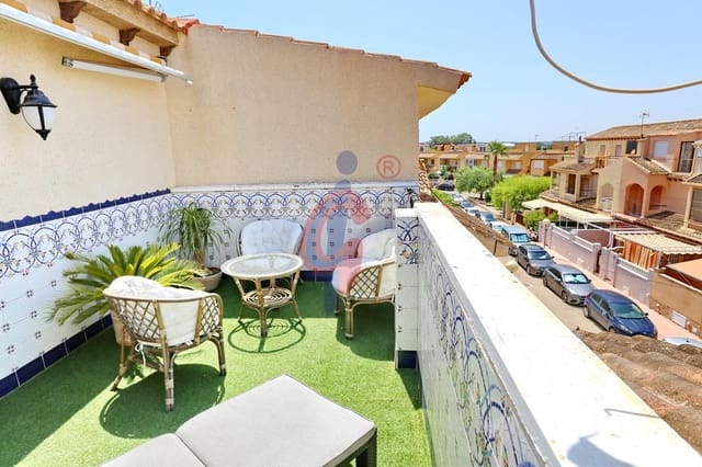 4 soveværelse Rækkehus til salg i El Moncayo, Guardamar del Segura med swimmingpool - € 169.990 (Ref: 9169624)