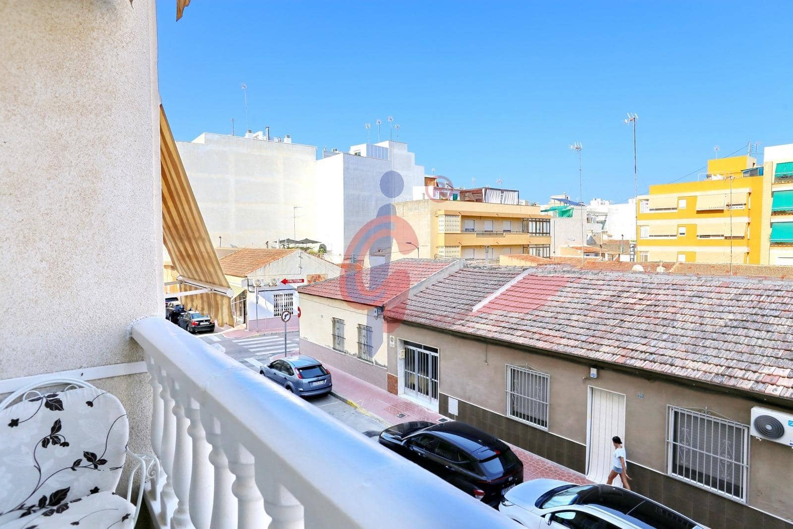 2 bedroom Apartment for sale in Guardamar del Segura with pool - € 137,000 (Ref: 9171540)