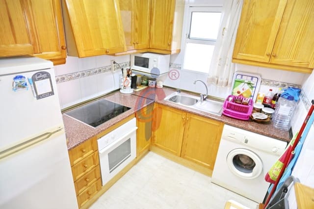 2 makuuhuone Huoneisto myytävänä paikassa Zona Pueblo, Guardamar del Segura mukana uima-altaan - 137 000 € (Ref: 9171540)