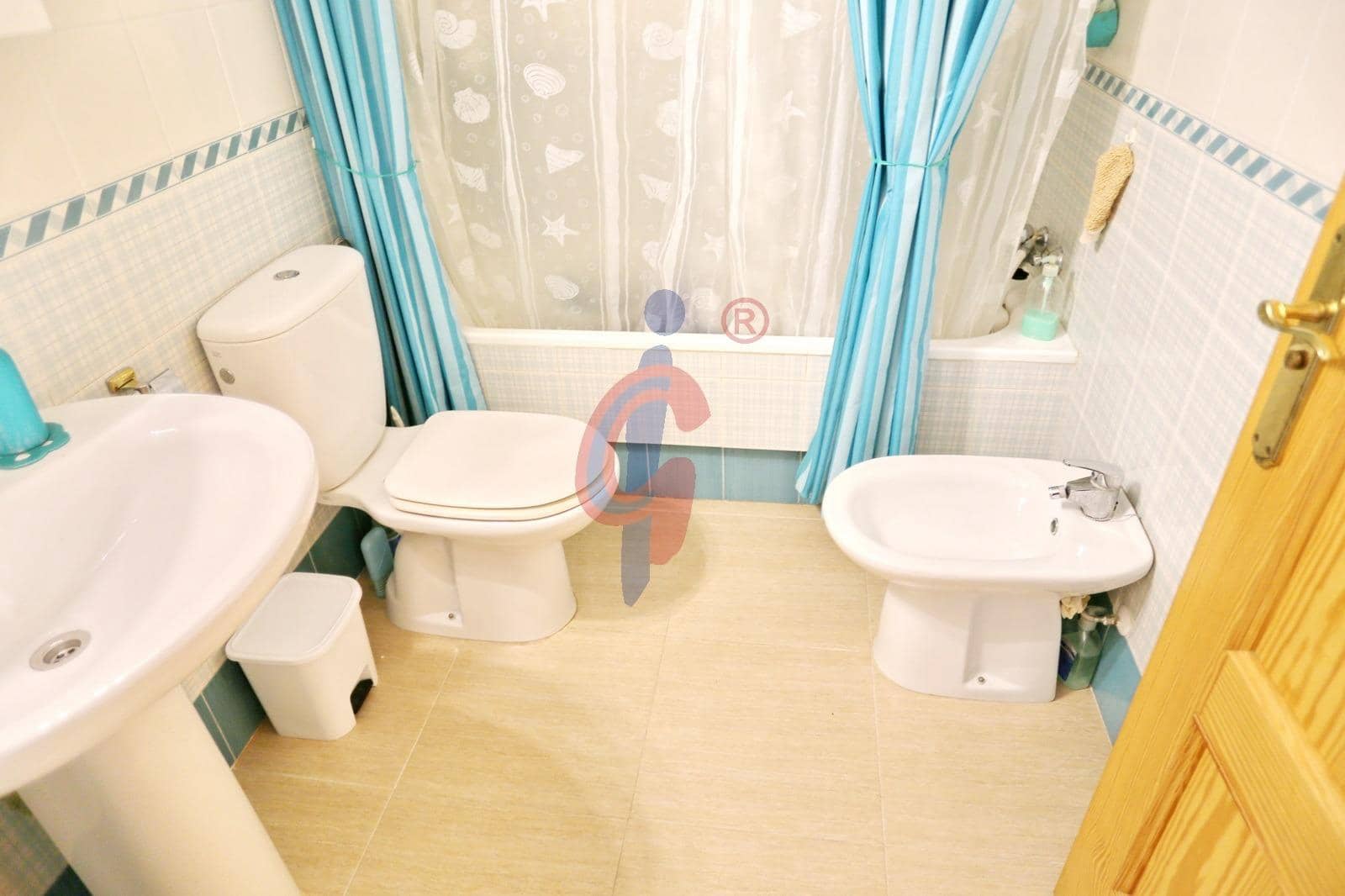 2 soverom Leilighet til salgs i Guardamar del Segura med garasje - € 140 000 (Ref: 9183732)